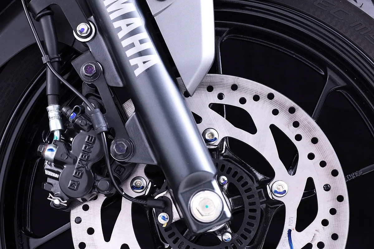 Freno de disco delantero con ABS de la Yamaha FZ15